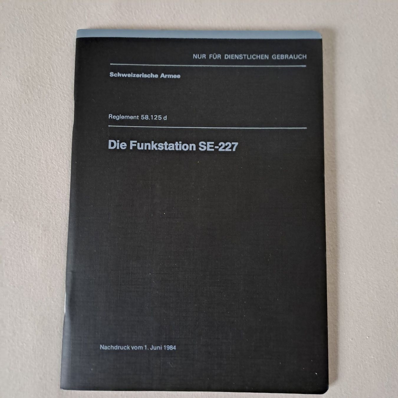 Libri: Funkgerät SE-227 Reglement – Nuovo (secondo la descrizione) da Gipf-Oberfrick venduto da Mig_29