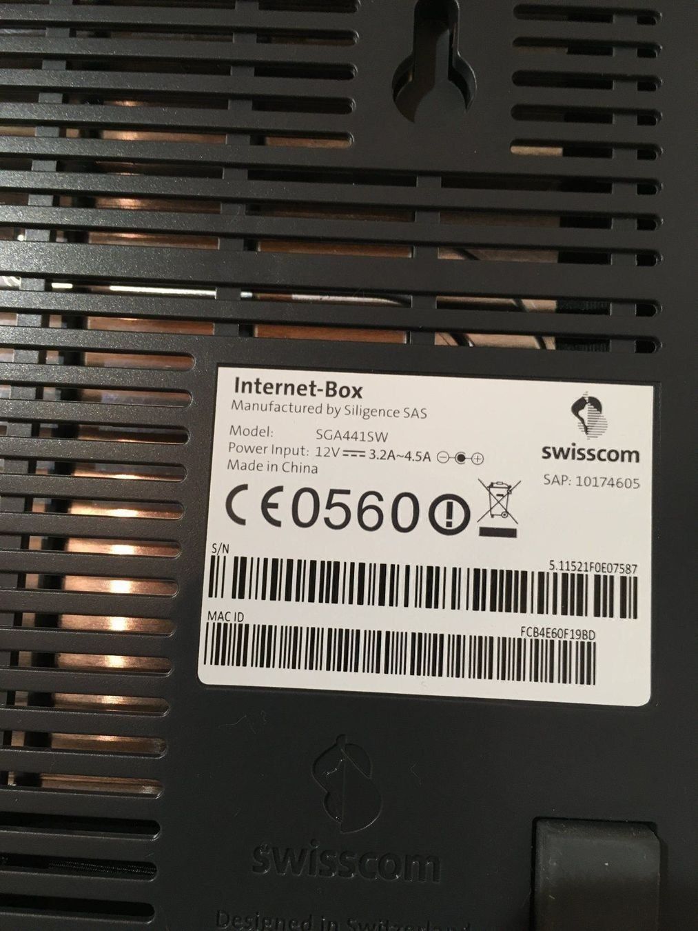 Swisscom Modem & Router: Swisscom Internet Box SGA441SW Router – Usato da Sennhof venduto da nexcom-pc 2