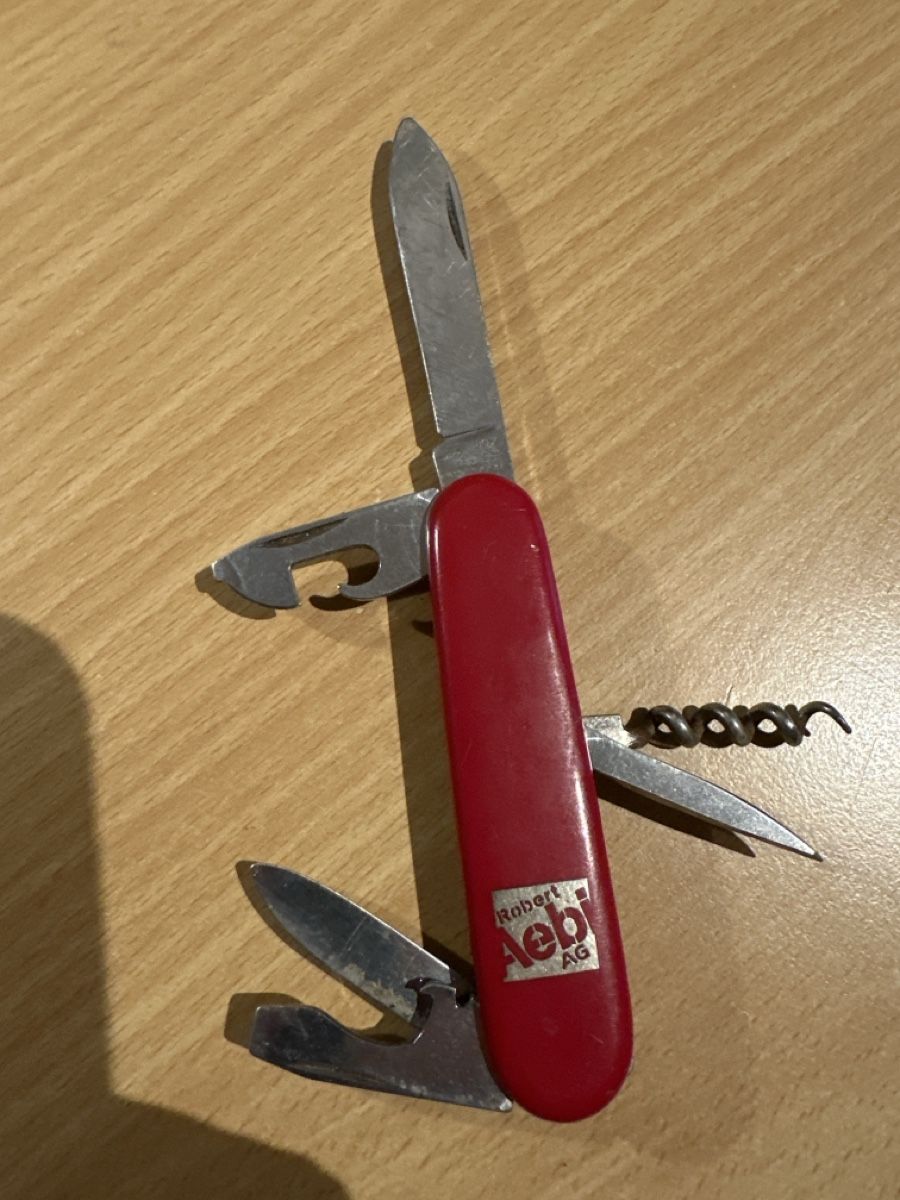 Victorinox Coltelli tascabile: Victorinox von Robert Aebi AG – Usato da Dulliken venduto da Zuchu
