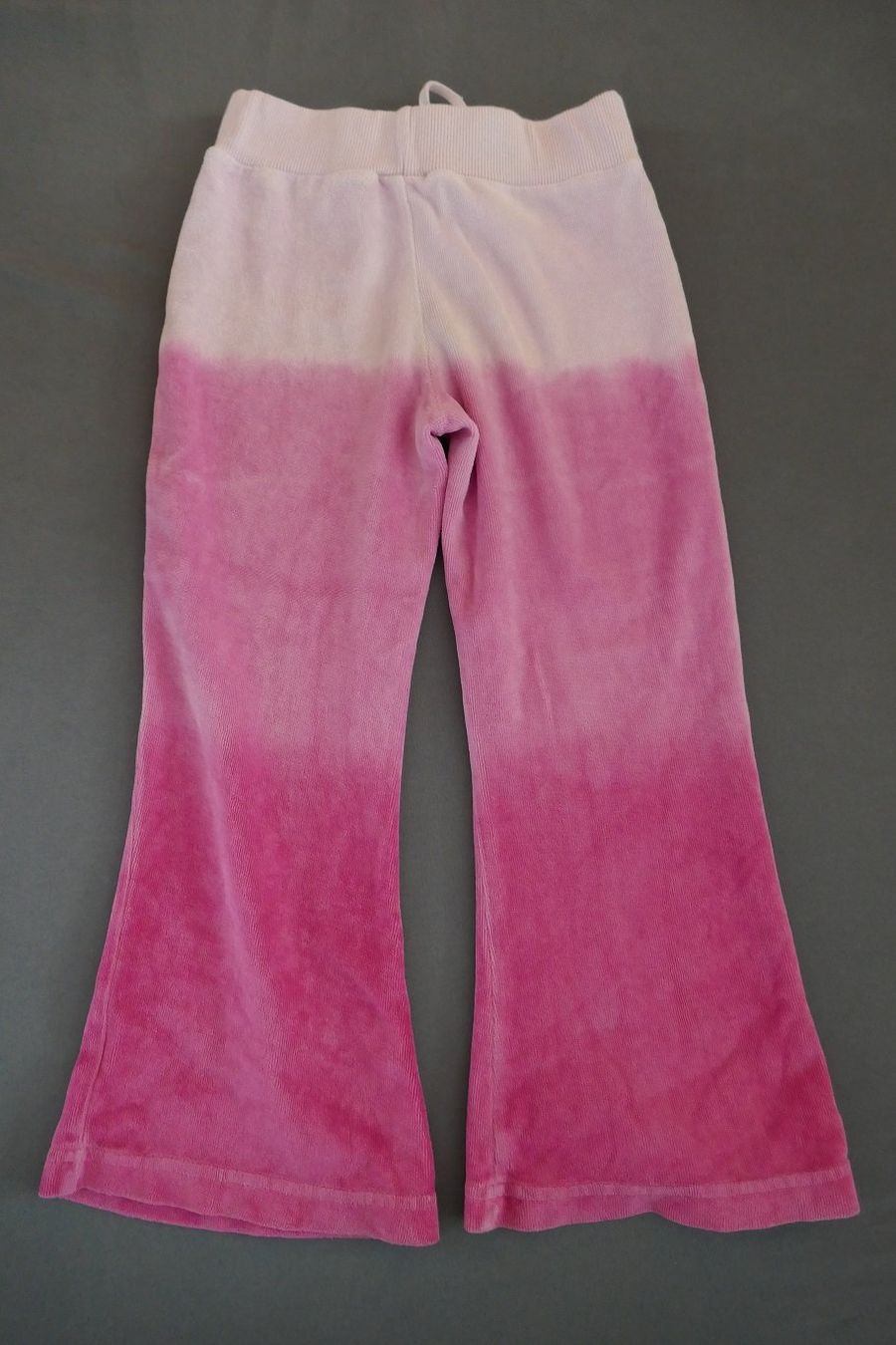 Lotti & Set di vestiti: Praktischer schmucker Trainer, Gr. 98 – Usato da Horgen venduto da Feli39 4