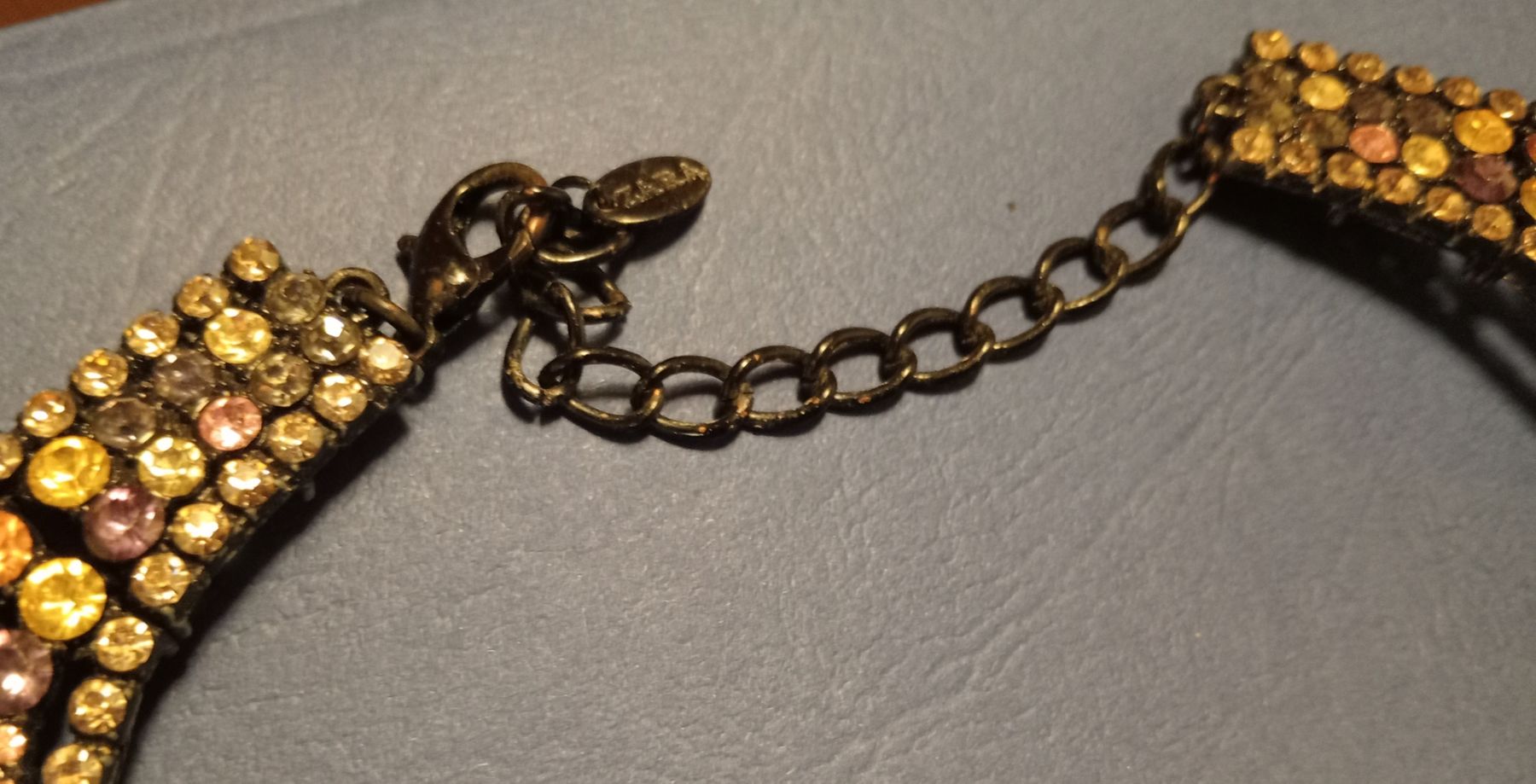 Zara Catenine: ZARA Statement Collier mit Strass, 7 Steine fehlen (defekt)! – Difettoso da Allschwil venduto da Evgeniia78 4