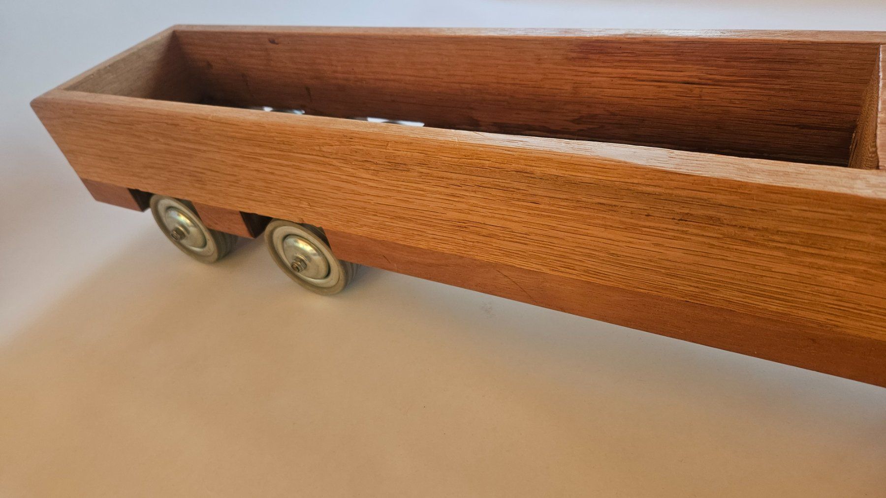Spielzeuge: Holzauto – Gebraucht aus Wetzikon von SIRIOLIT 2