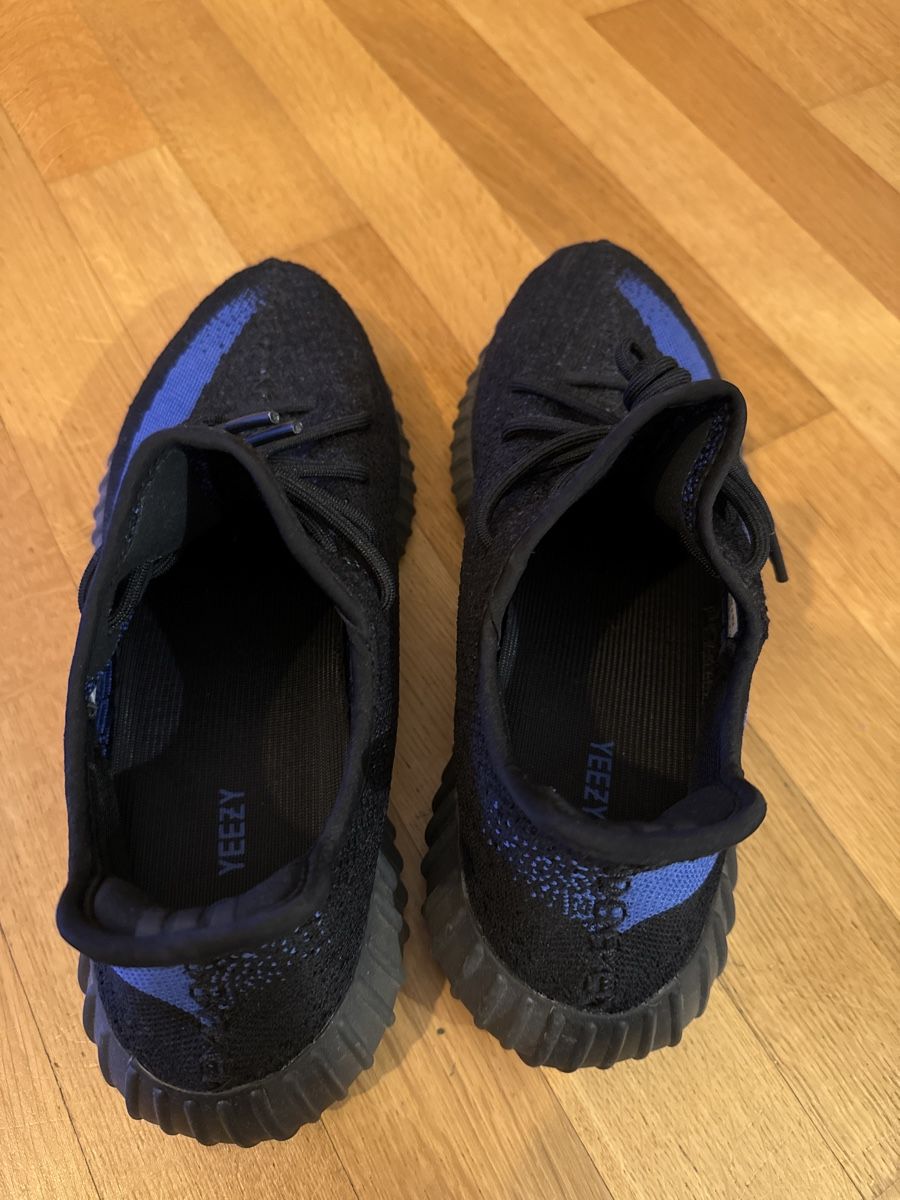 Adidas Scarpe da uomo: YEEZY BOOST 350 V2 – Nuovo (secondo la descrizione) da Maienfeld venduto da DK3 2