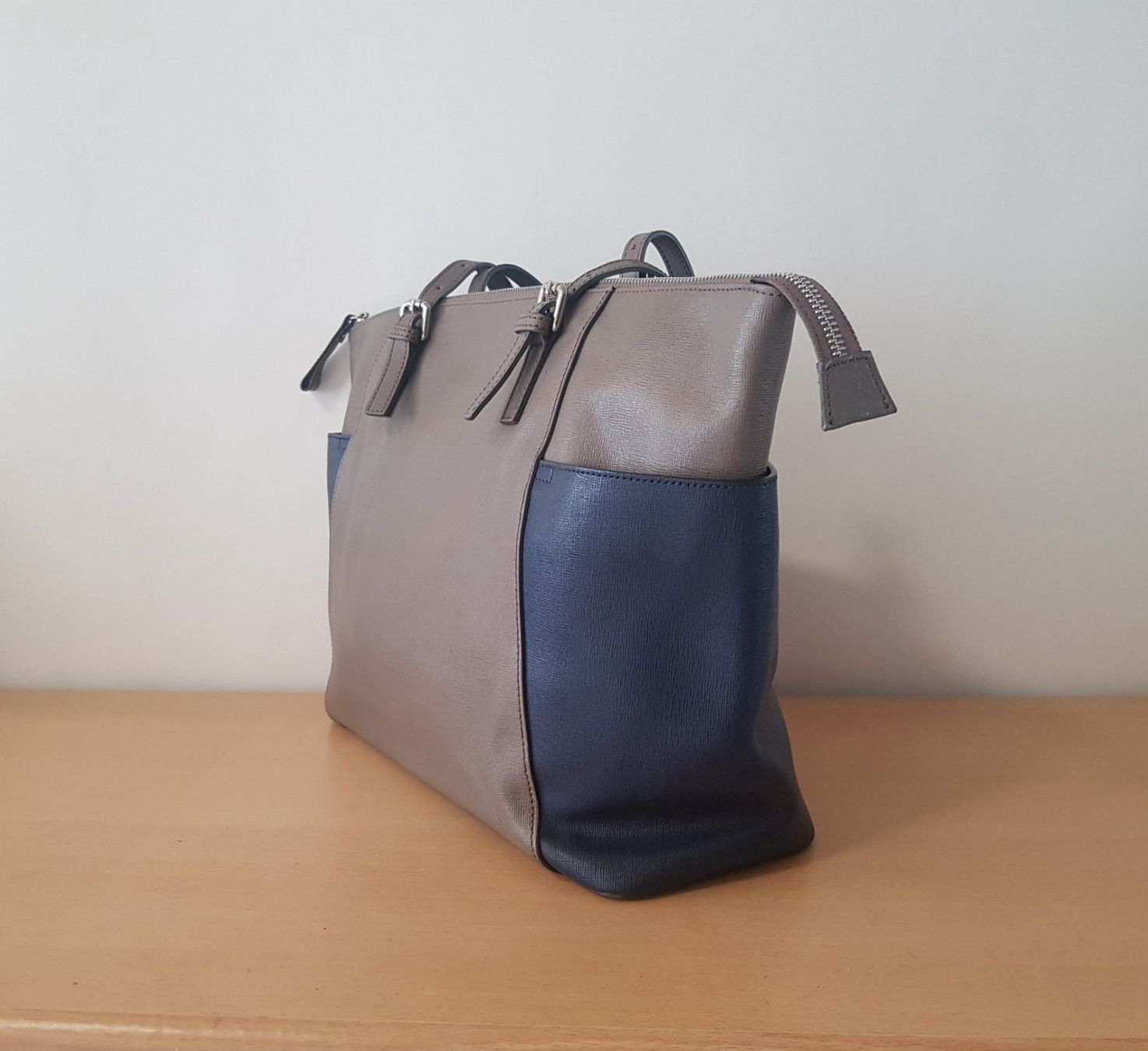 Navyboot Borse da donna: Navyboot Schultertasche/Shopper – Usato da Basel venduto da chien008 1