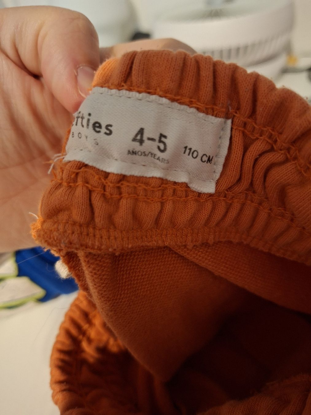 Kleiderpakete & -sets: 2x Shorts Grösse 110 – Gebraucht aus Winterthur von Ausmisten2026 2
