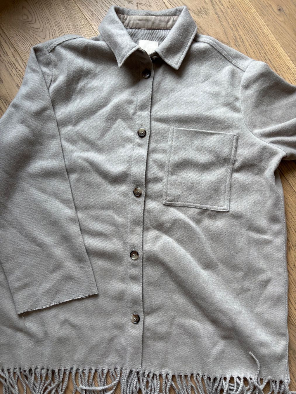 Camicette: Sur chemise oversize brodée – Usato da Genève venduto da bha_jcf5 1