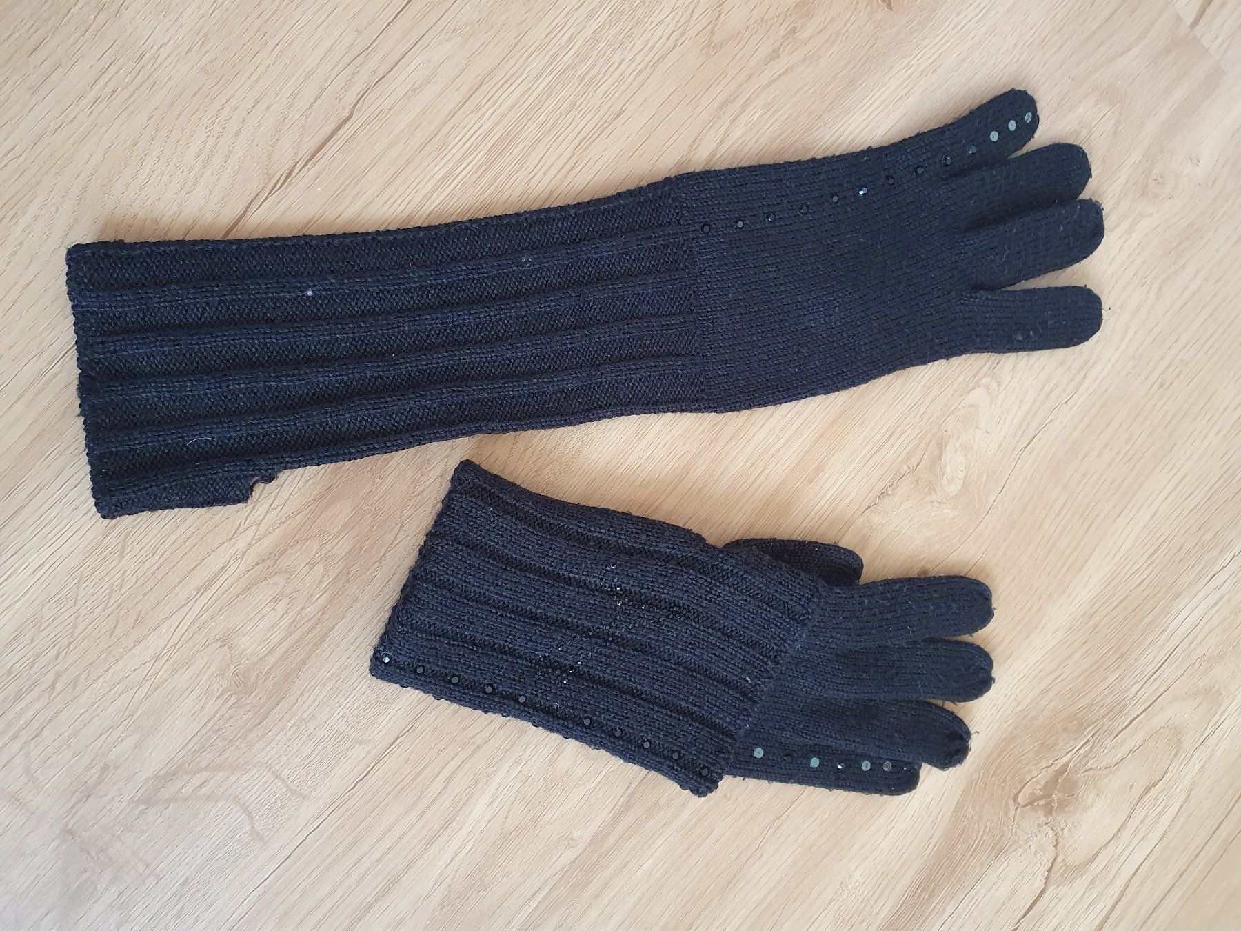 Foulard & Sciarpe: Schwarz Strick: Schal, Mütze, Handschuhe – Usato da Heinrichswil venduto da sabi2809 9