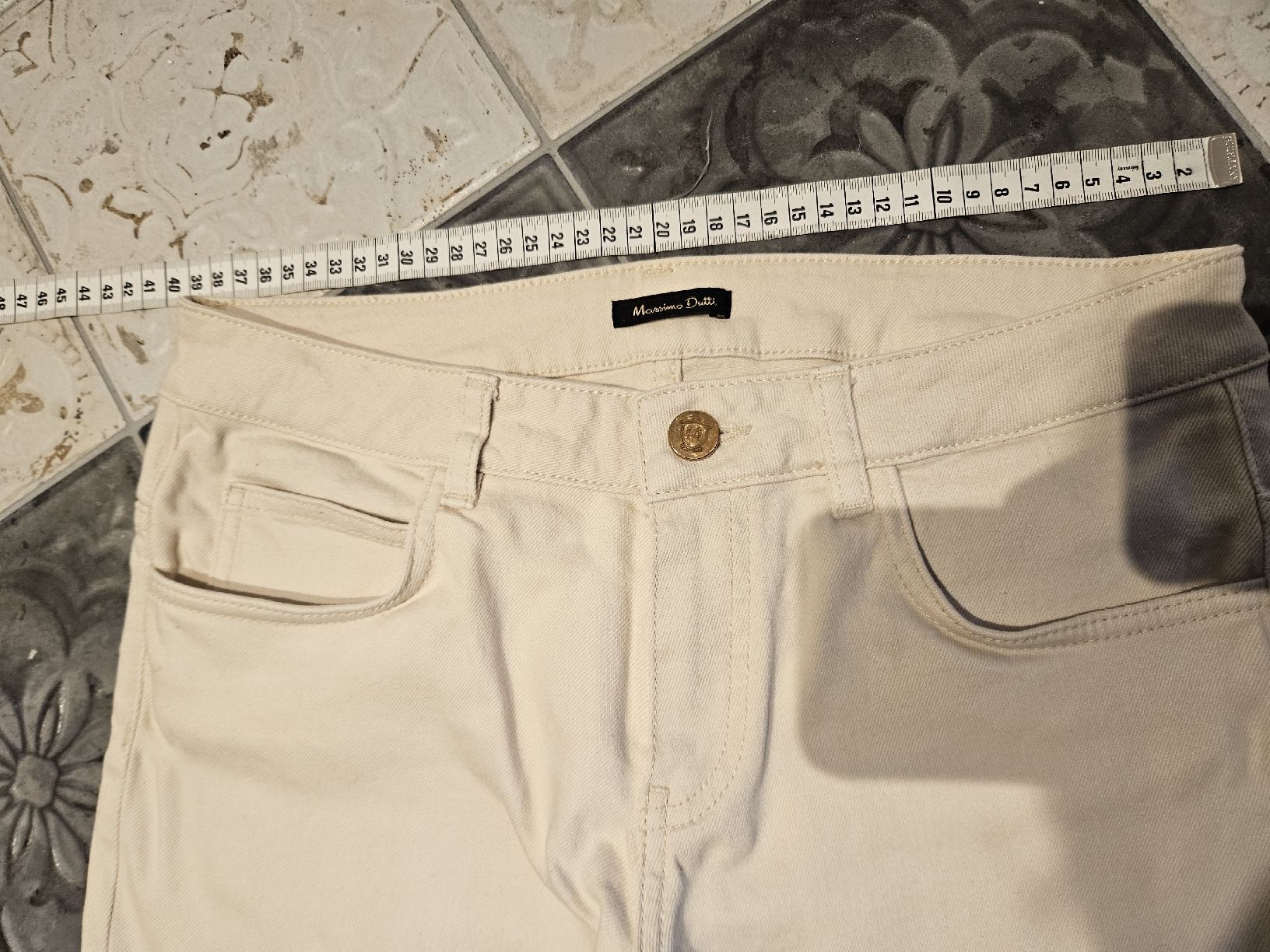 Massimo Dutti Jeans: Damenhose von Maccimo Dutti, gr. 36 – Usato da Plasselb venduto da Mabischer 3