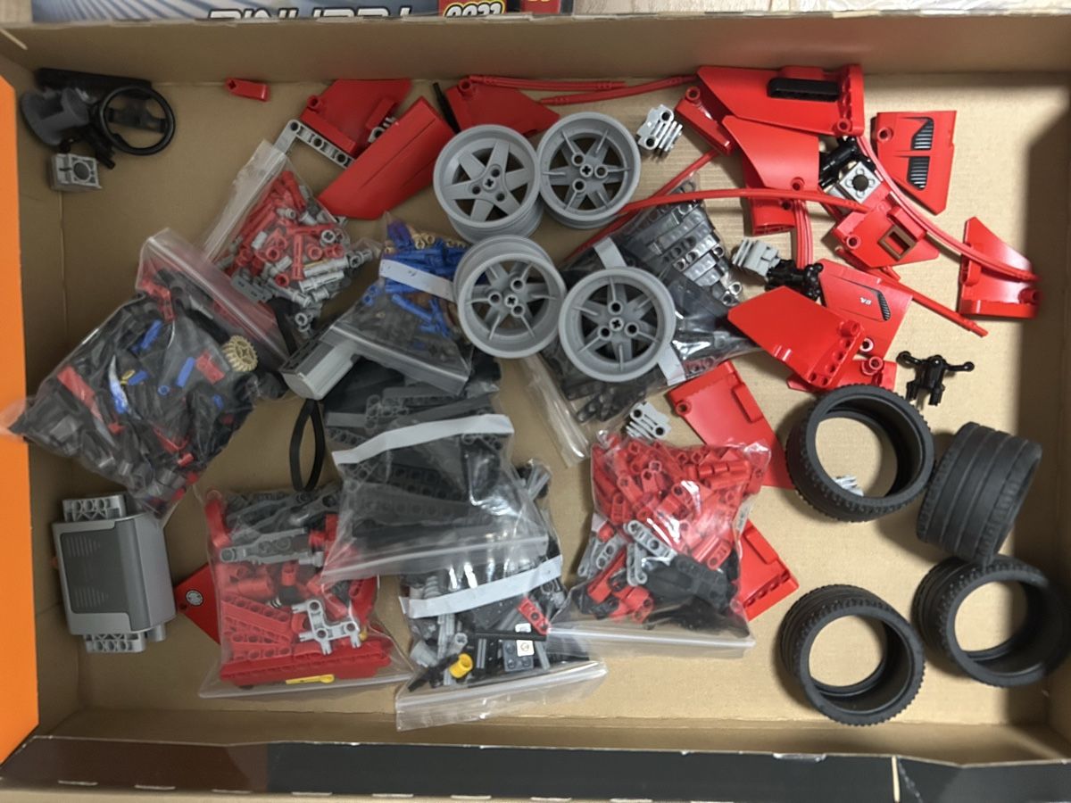 Lego Kit di costruzioni: LEGO Technic 8070 Super Car, rot, OVP – Usato da Wegenstetten venduto da Sportcrispy 5