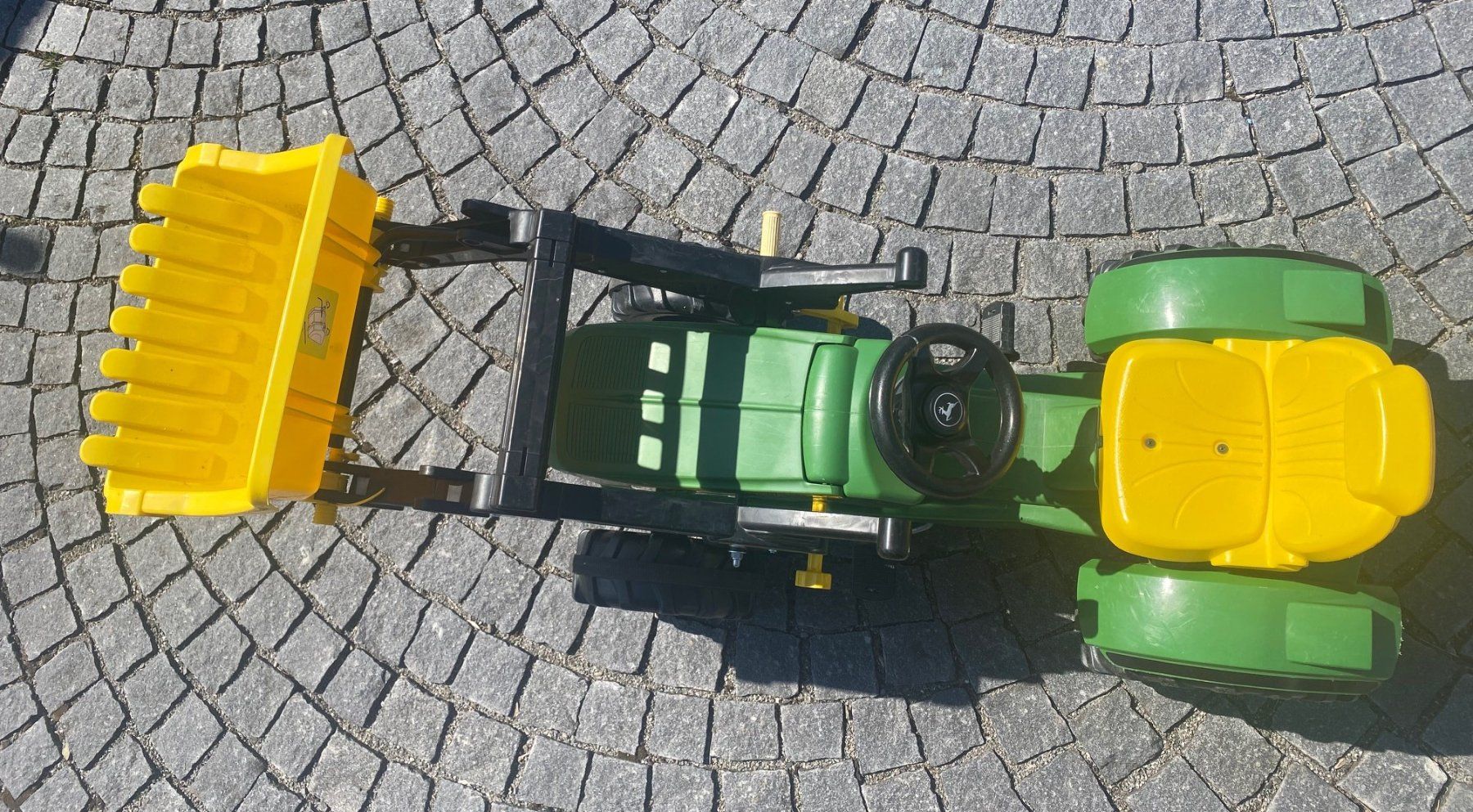John Deere Trattori: Traktor John Deere 6210R – Usato da Appenzell venduto da sputnik84 2