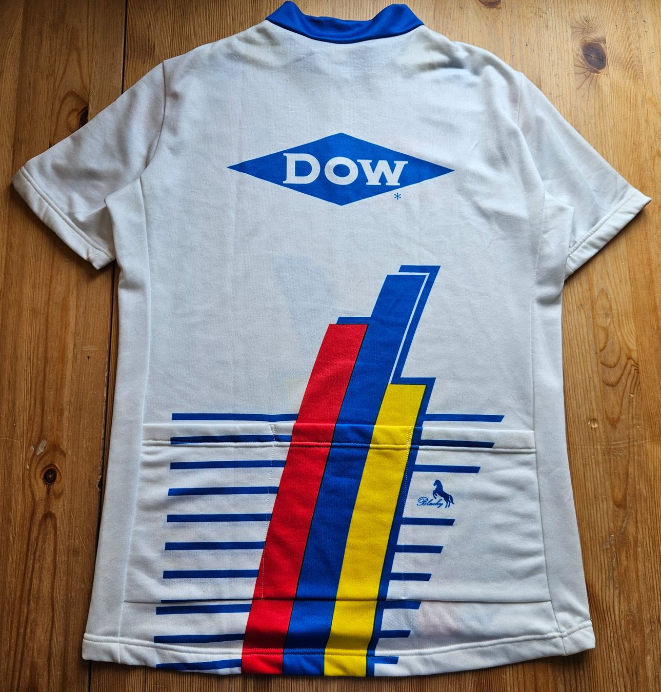 Leibchen & Hosen: Radtrikot Blacky vintage DOW Grösse XXL Velo Fahrrad Trikot – Gebraucht aus Hägglingen von United-Village-Trade 5