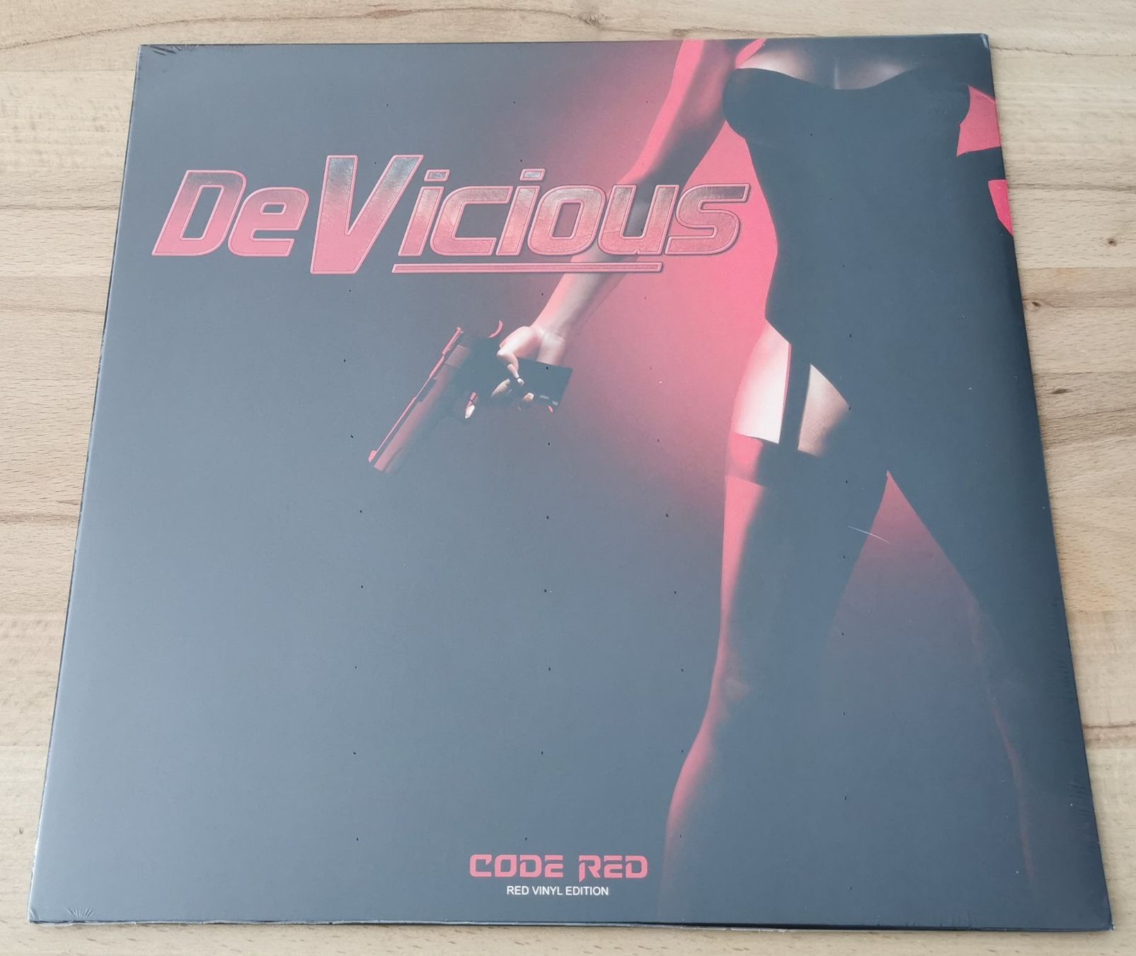 Dischi in vinile: DE VICIOUS: Code red LP Hard Rock Melodic – Usato da Münchwilen TG venduto da Swb