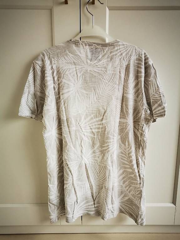 T-shirt: T-Shirt Herren Gr. L – Usato da Horw venduto da LorisOo 2