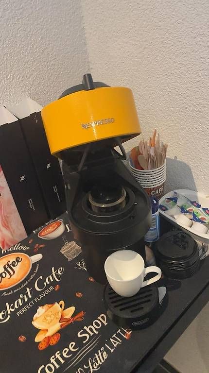 Nespresso Macchine per caffè & Macchine per espresso: Nespresso Kaffeemaschine – Usato da Altstätten SG venduto da mar_6ymt 3