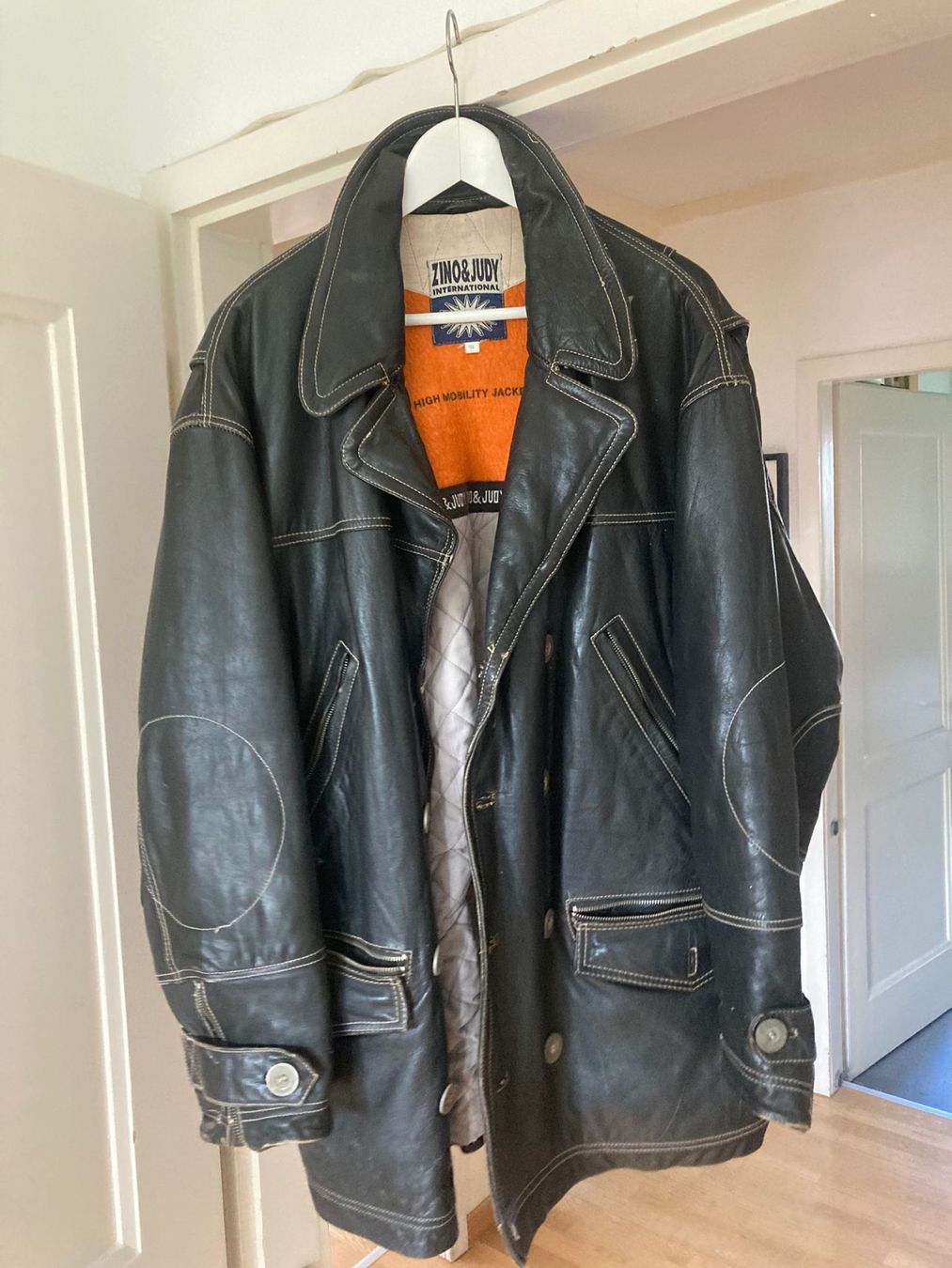 Giacche: VINTAGE LEDERJACKE – Usato da Zürich venduto da bewegtbild