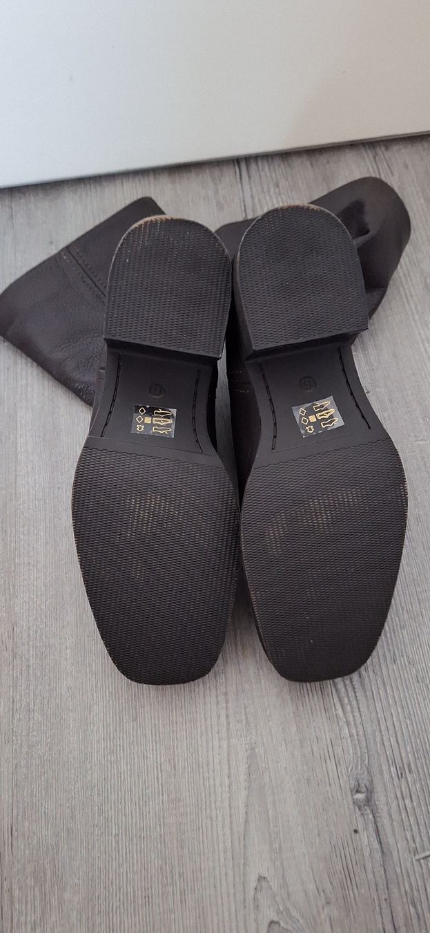 Scarpe da donna: Braune Lederstiefel mit Blockabsatz – Nuovo e nell'imballaggio originale da Wilen b. Wollerau venduto da kat_35 4