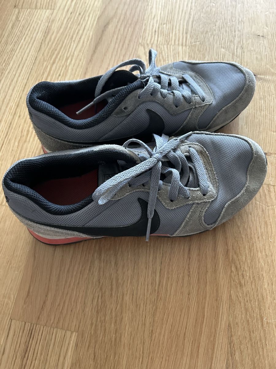 Nike Scarpe da donna: Nike Schuhe – Usato da Zürich venduto da rodney02