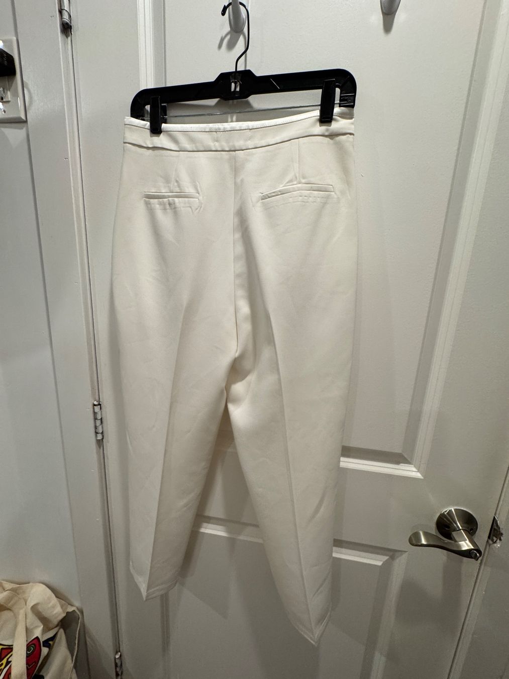 Hosen: Pantalon blanc élégant, taille S,  mode Esxclusive – Neu (gemäss Beschreibung) aus Avry-sur-Matran von Anarda 6