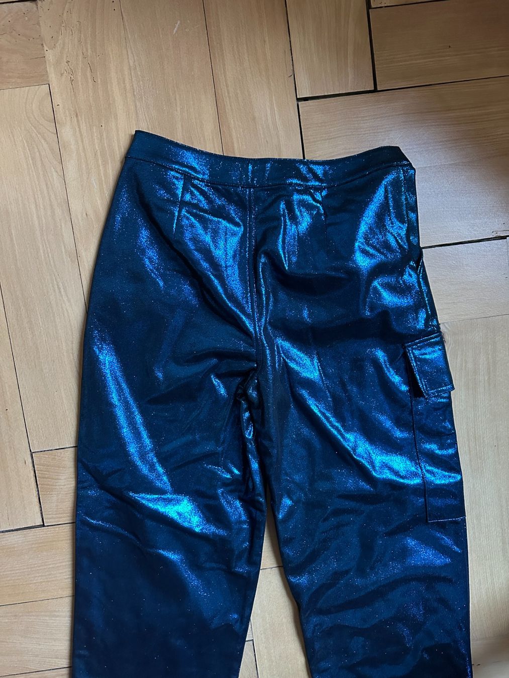 Asos Hosen: ASOS - Cargohose blau glitzernd 38 – Gebraucht aus Zürich von Diazaio 2