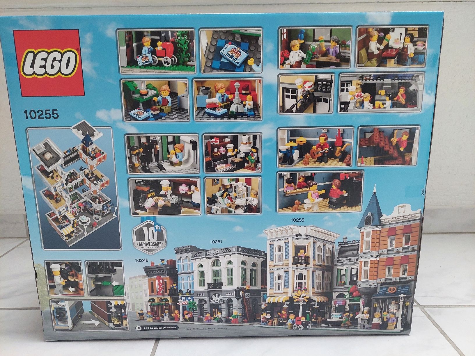 Lego Giocattoli: LEGO Creator Expert 10255 Assembly Square - Stadtleben – Nuovo e nell'imballaggio originale da Abtwil AG venduto da kidimagic1 3