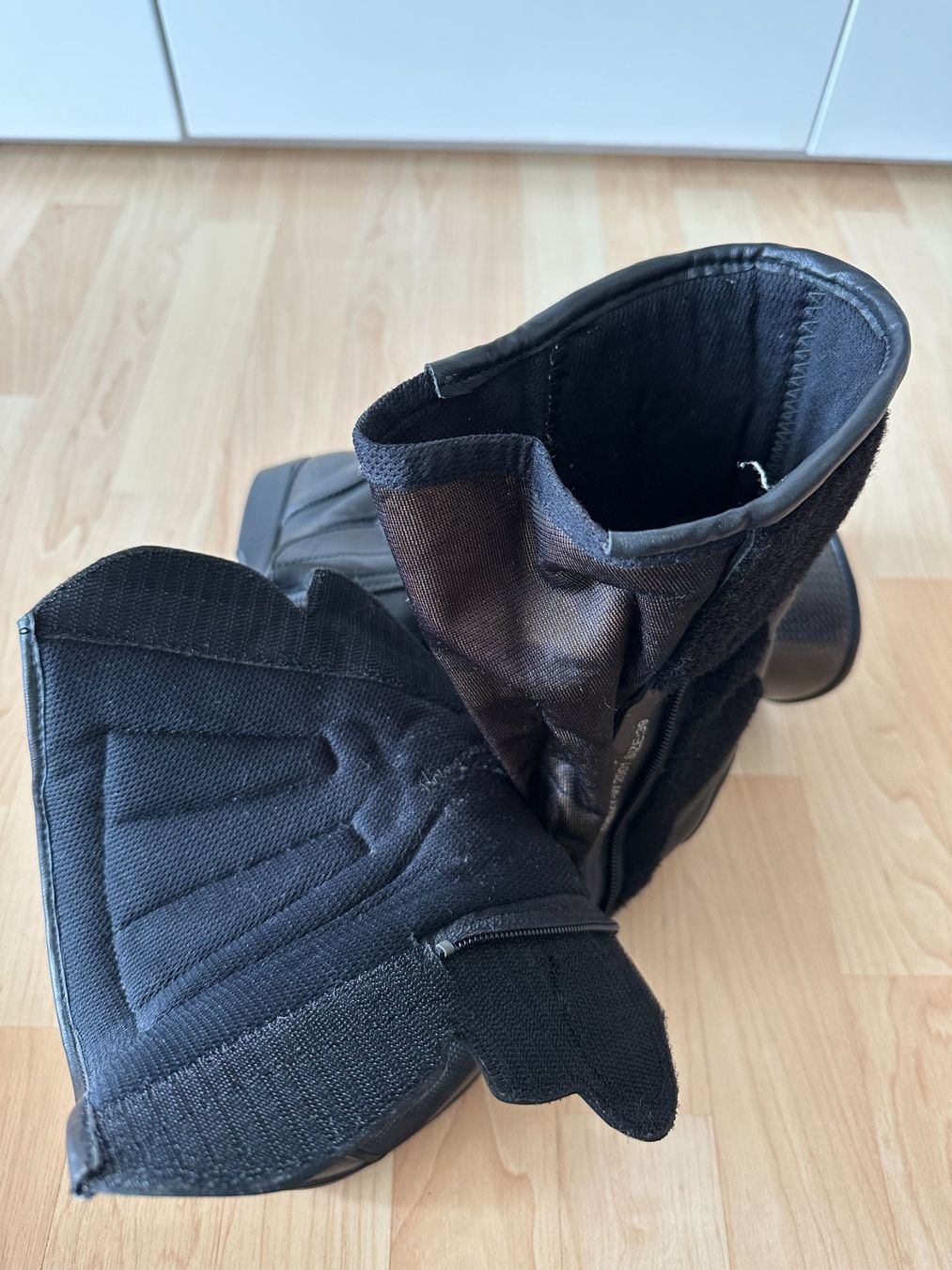 Scarpe da donna: Motorradstiefel – Usato da Mels venduto da FinSz93 5