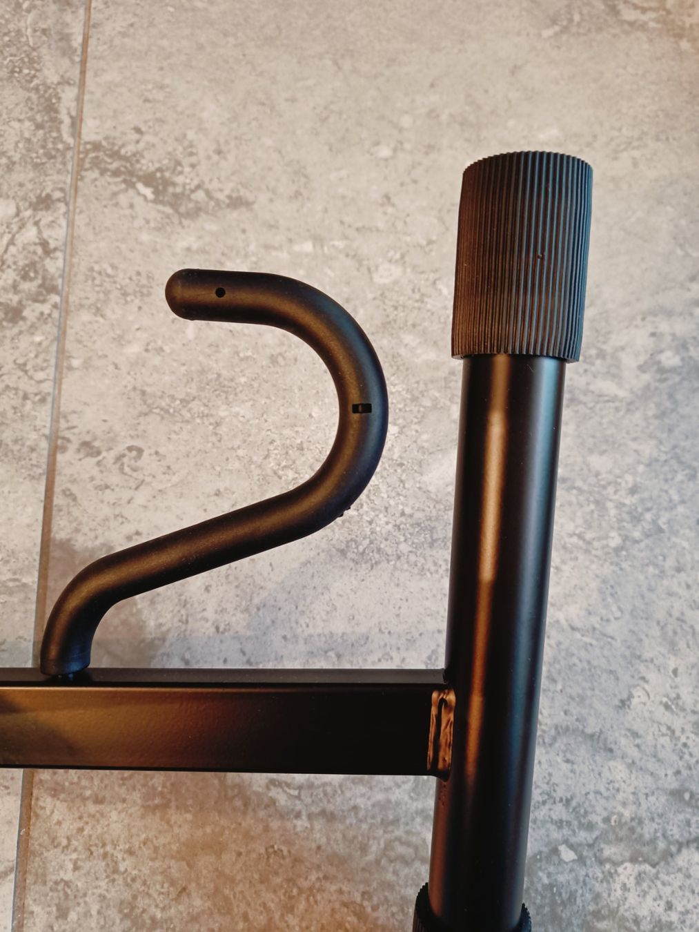 König & Meyer Supporti per strumenti musicali & leggii: E-Gitarrenständer Neuwertig – Nuovo (secondo la descrizione) da Zürich venduto da nin_6b6w 5