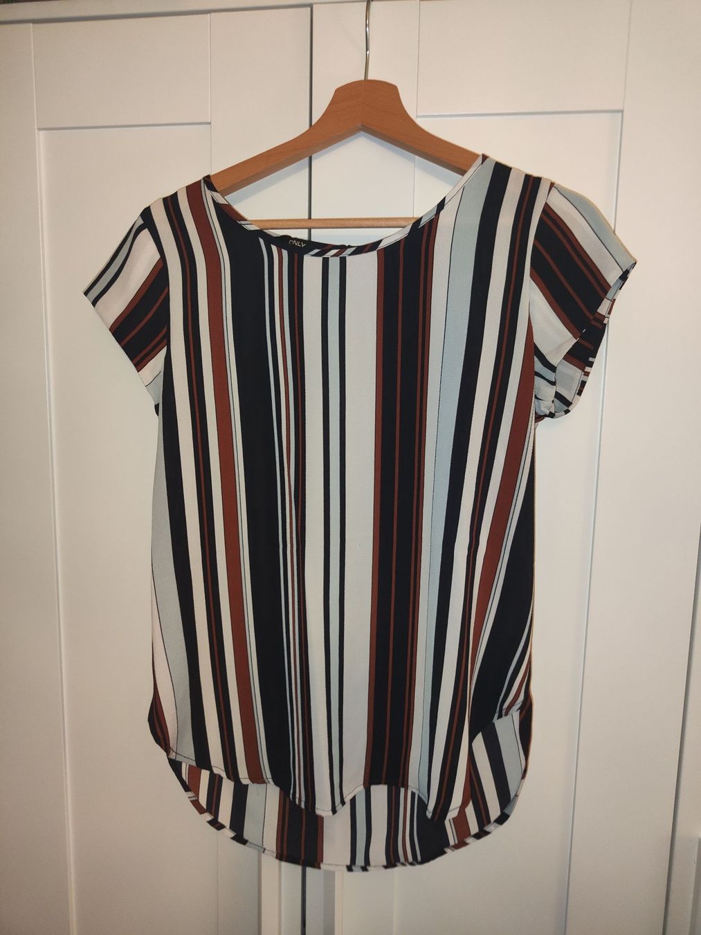Only T-shirt: T-Shirt Bluse ONLY Gr. S – Usato da Rheinfelden venduto da JamieBabsi