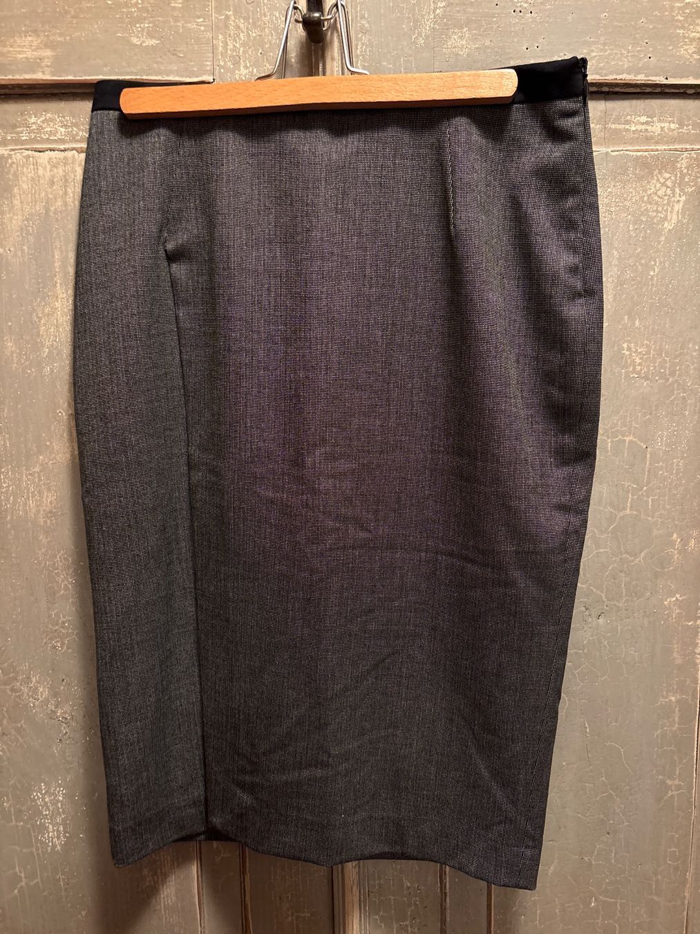 Zara Gonne: Zara Basic . Midi Jupe - M – Nuovo (secondo la descrizione) da Besenbüren venduto da piculo