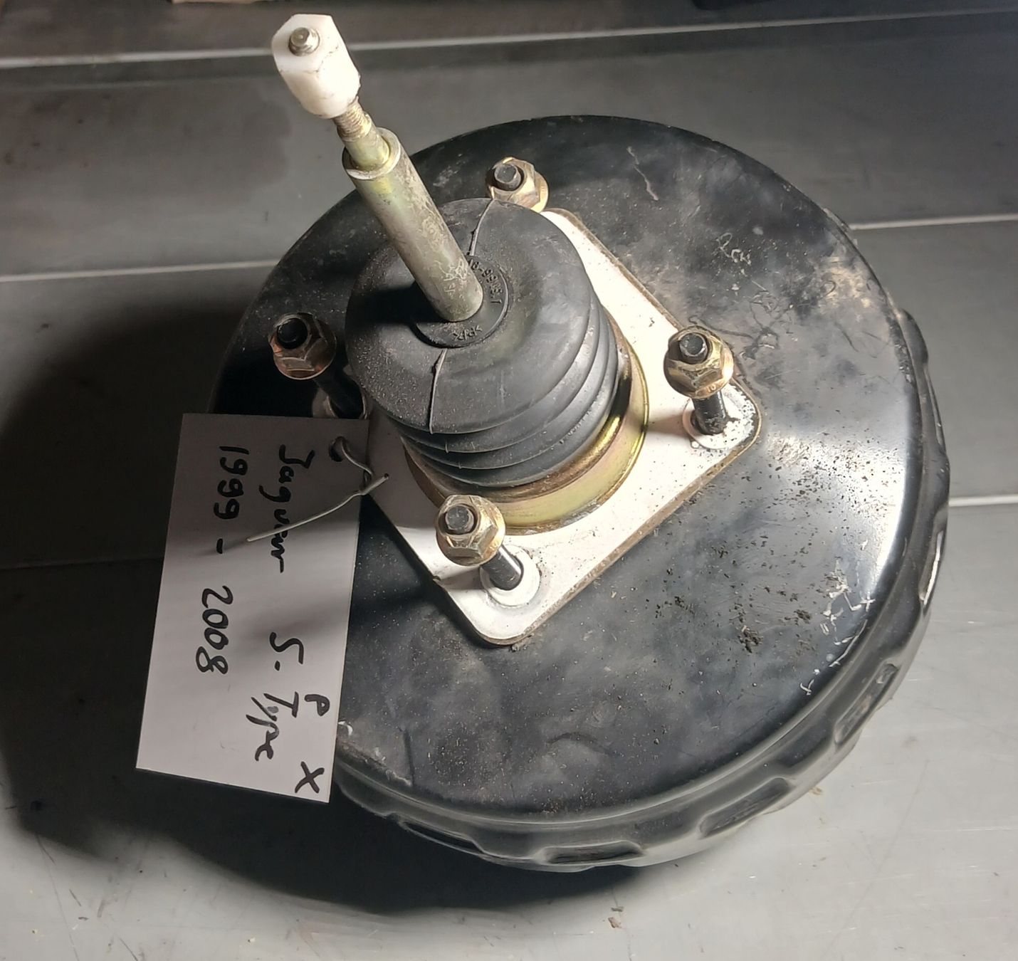 Jaguar Tutti pezzi di ricambio auto: Servofrein Jaguar S-Type – Usato da la heutte venduto da Auto-stock 2