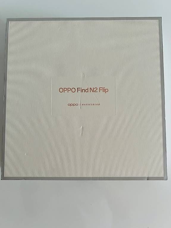 Telefoni cellulari / Smartphones: OPPO Find N2 Flip – Usato da Bern venduto da Sefik1