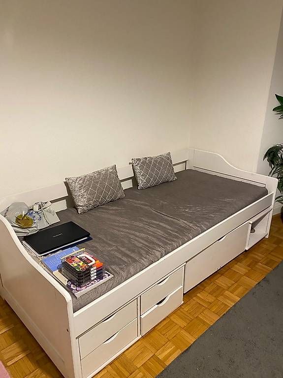 Sofas: Bettsofa  – D'occasion à Basel par zho_kq2d 2