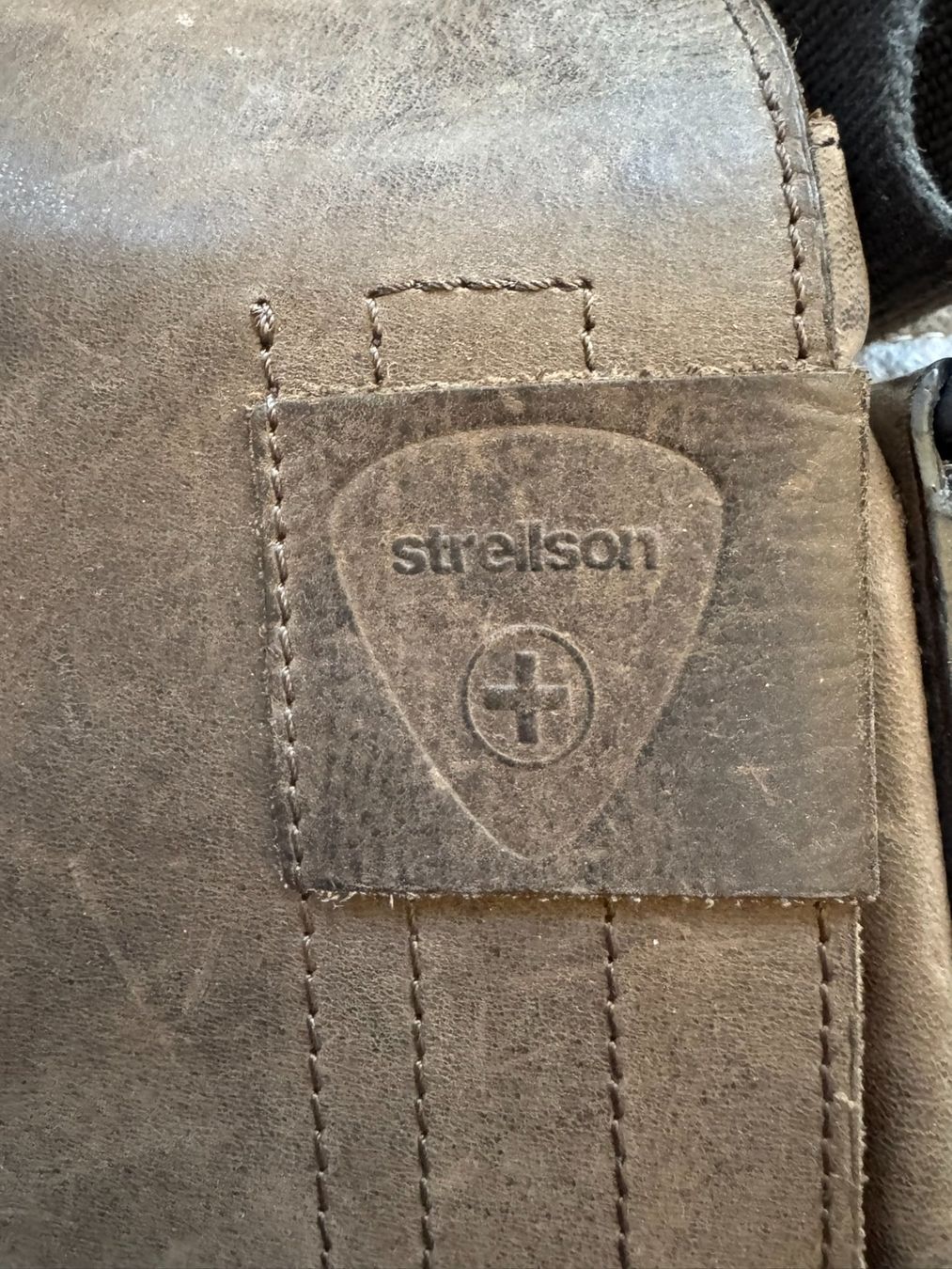 Borse: Strellson Leder Messenger Tasche Braun gebraucht – Usato da Wetzikon ZH venduto da dmp_gq5x 1