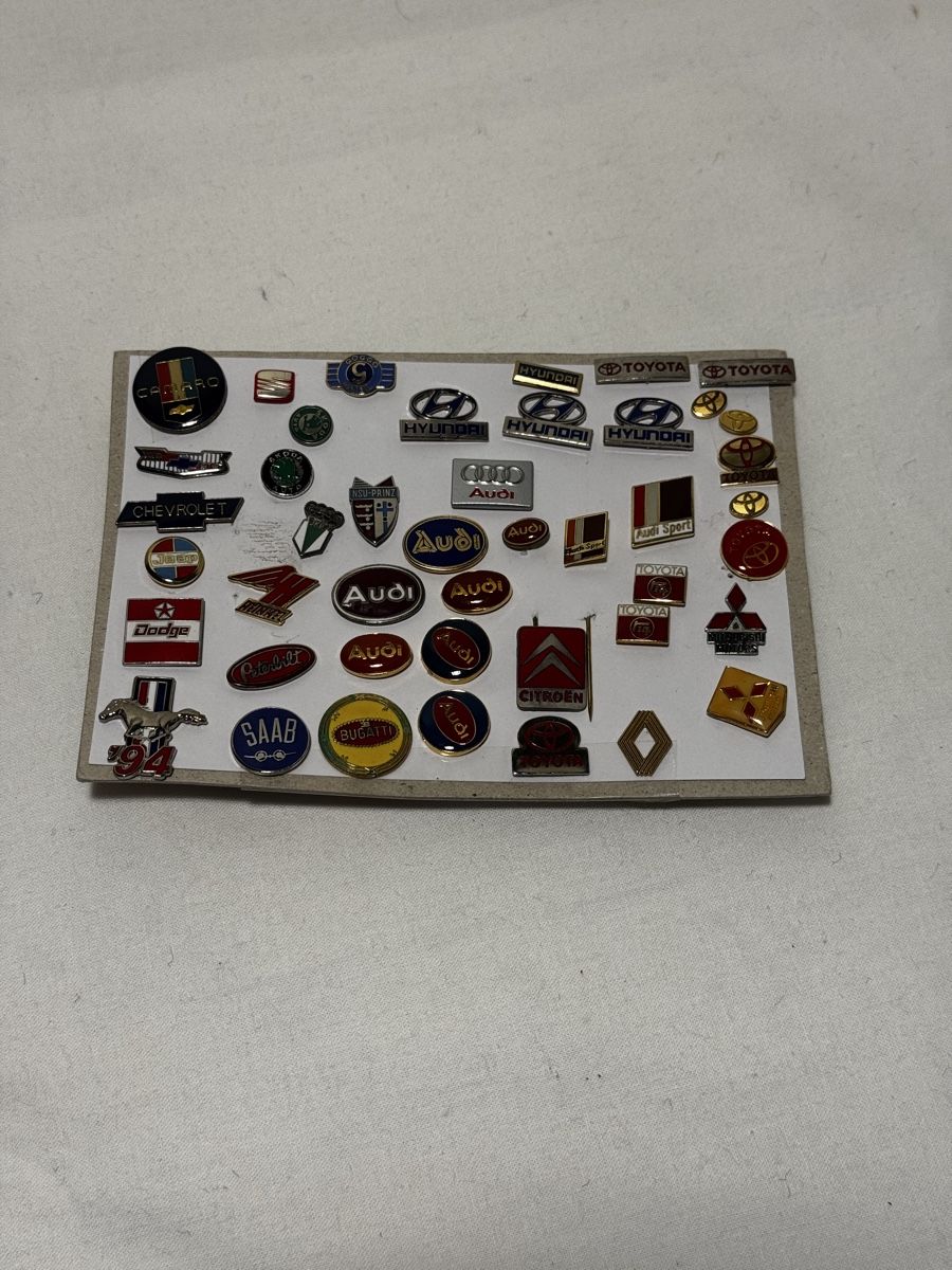 Placchette & Badge: Auto Pins Anstecker Sammlung – Usato da Stüsslingen venduto da leo_nzh6
