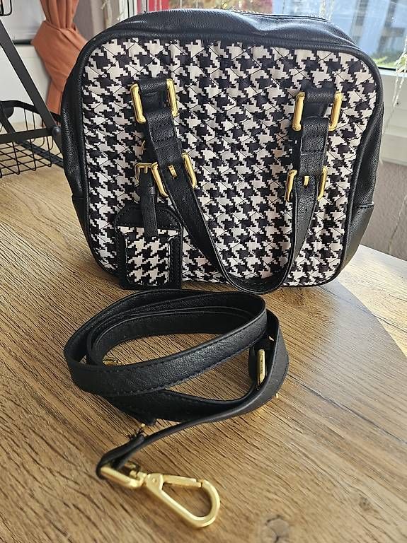 Taschen für Damen: Max&Co Tasche – Gebraucht aus Münchenbuchsee von Franjo3053