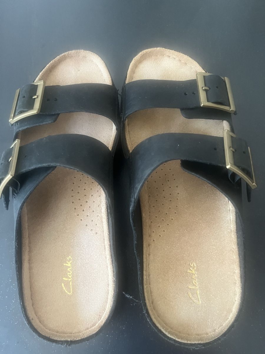 Chaussures femmes: Pantoletten Clarks – D'occasion à Zürich par Umaca 1