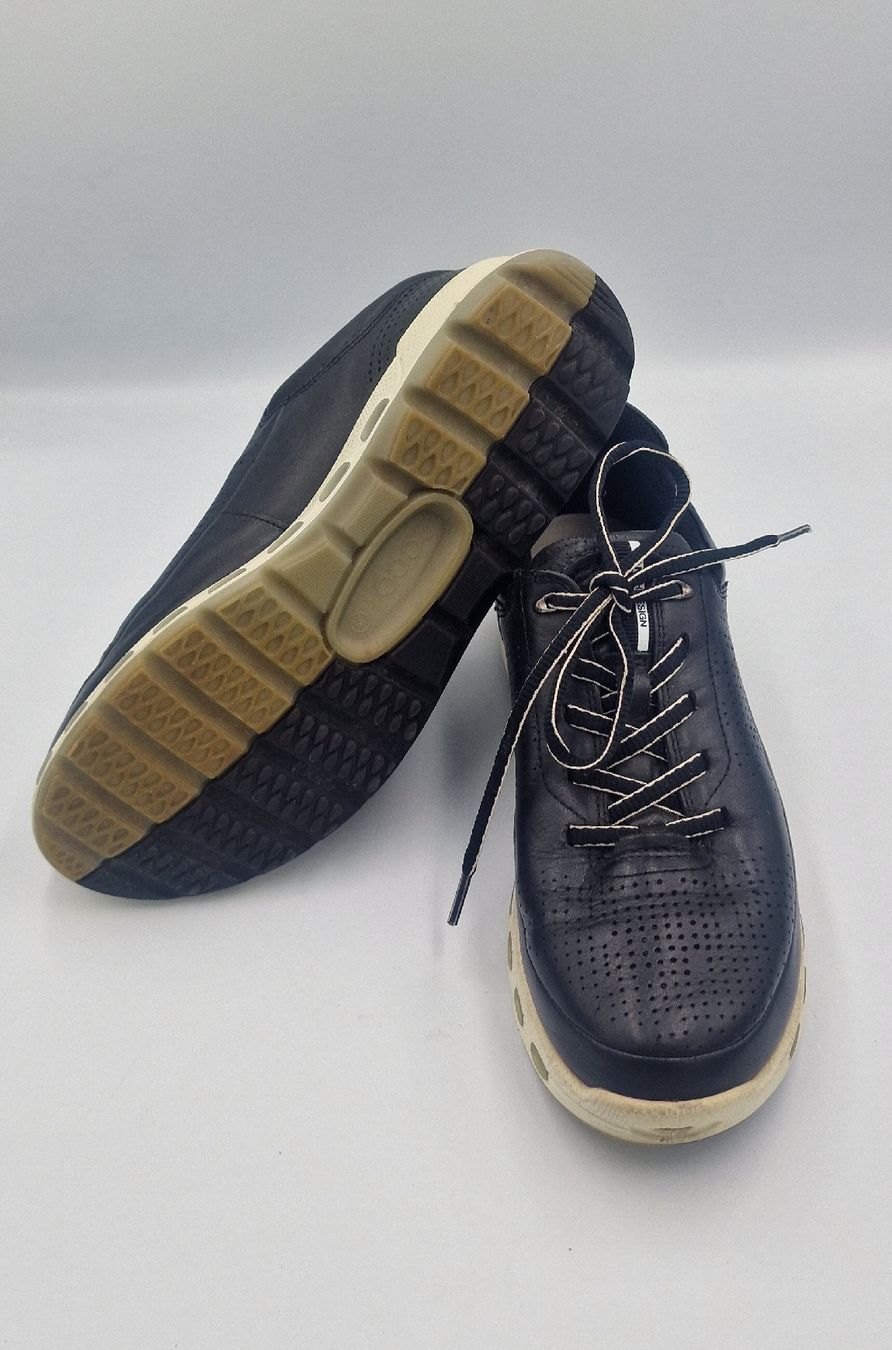Ecco Damenschuhe: Schwarze Ecco Lederschuhe, Grösse 39, Top Zustand – Gebraucht aus Affeltrangen von Szafaoli 5