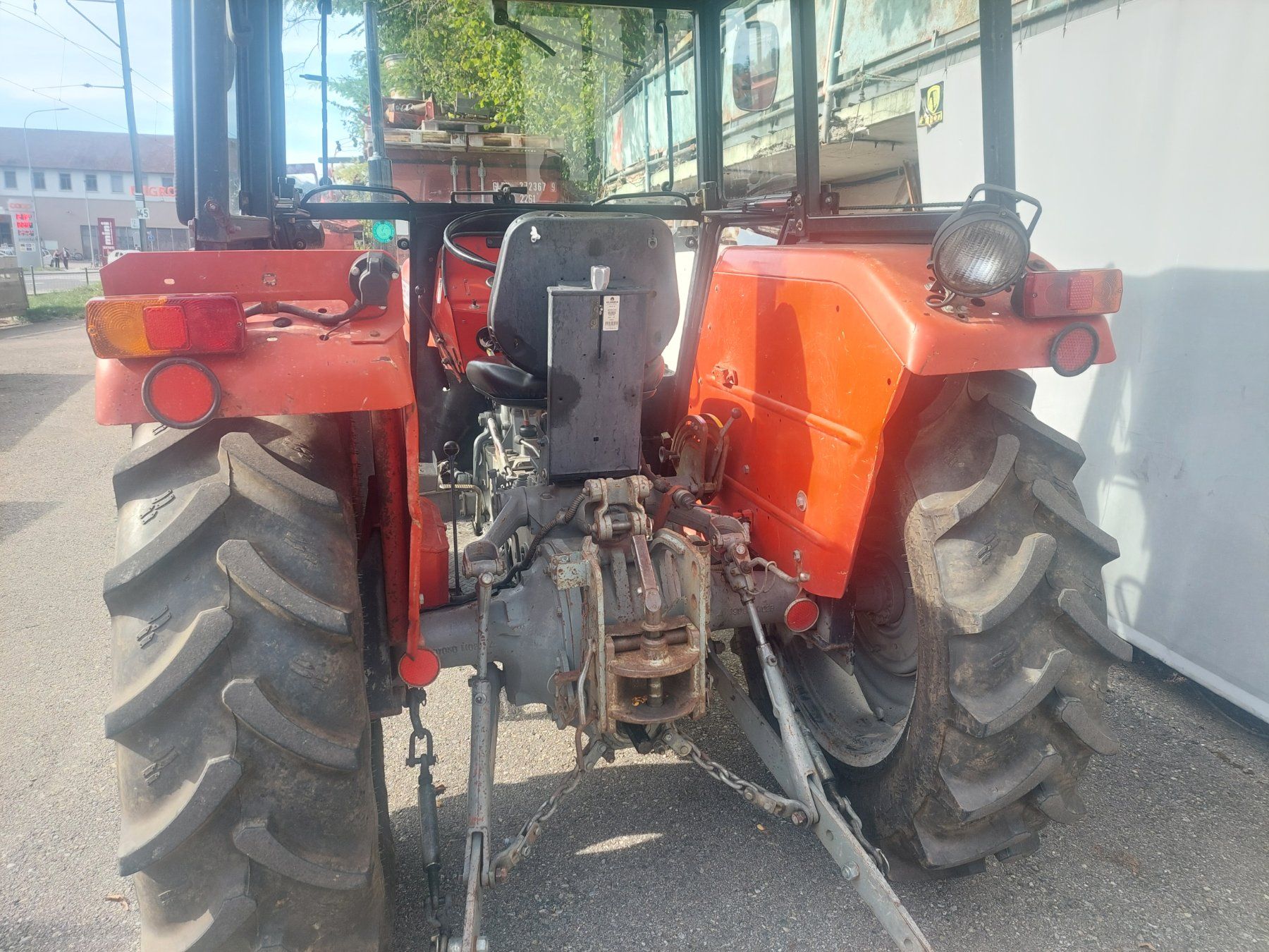 Trattori: Massey-Ferguson MF 235, 4x4 – Usato da Matzingen venduto da Traktorenreich 1