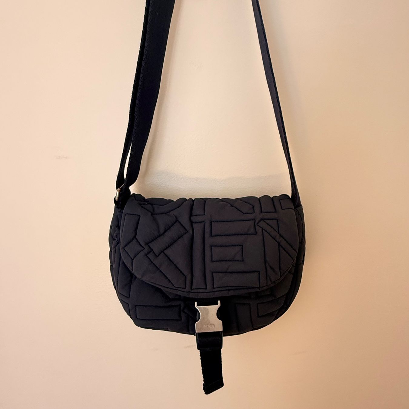 Kenzo Borse da donna: KENZO TASCHE DAMEN – Usato da Zürich venduto da BettyBetson
