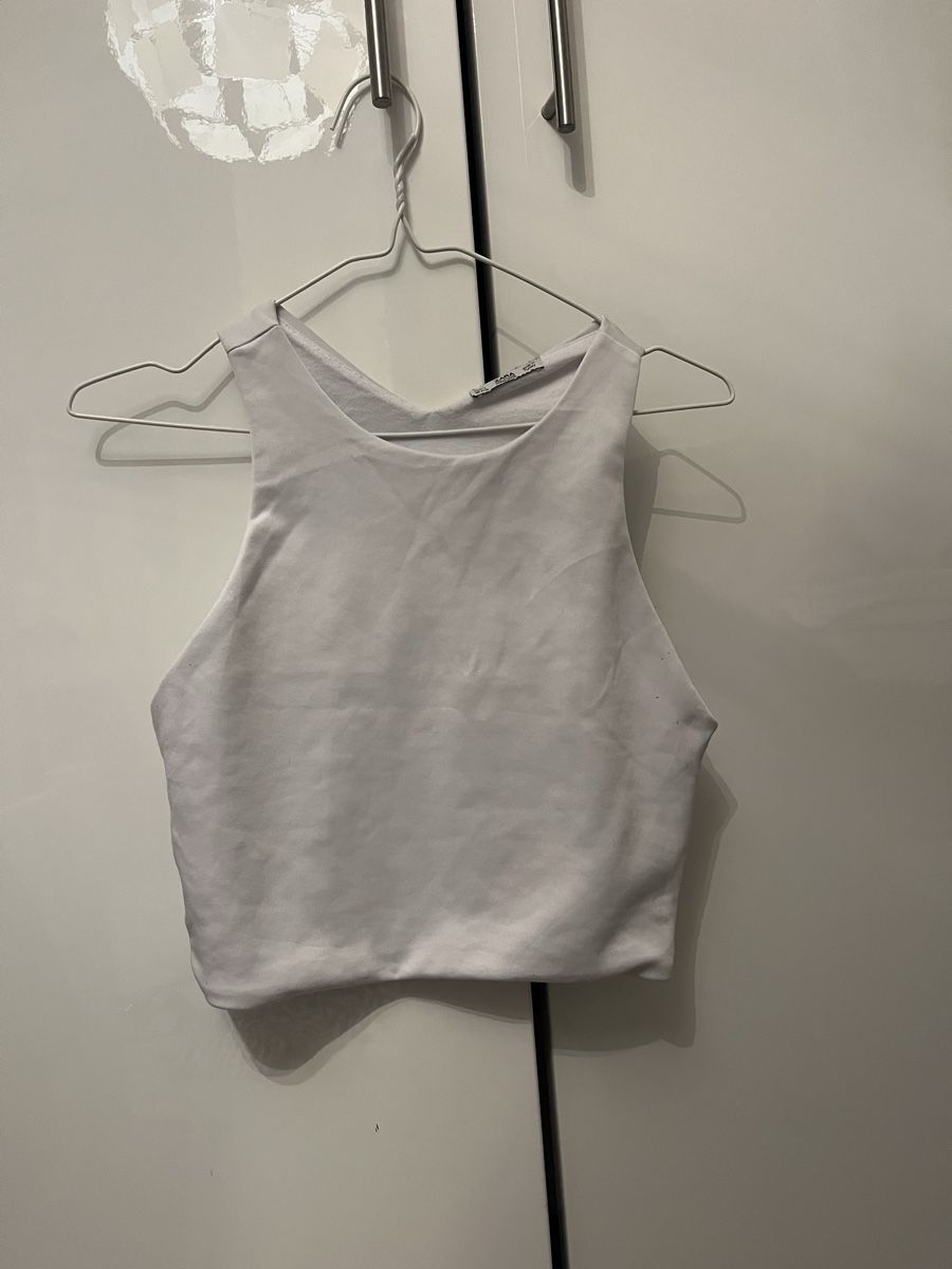 Zara Tops: Haut basic ZARA taille M – D'occasion à Aigle par sow_m7gm 5