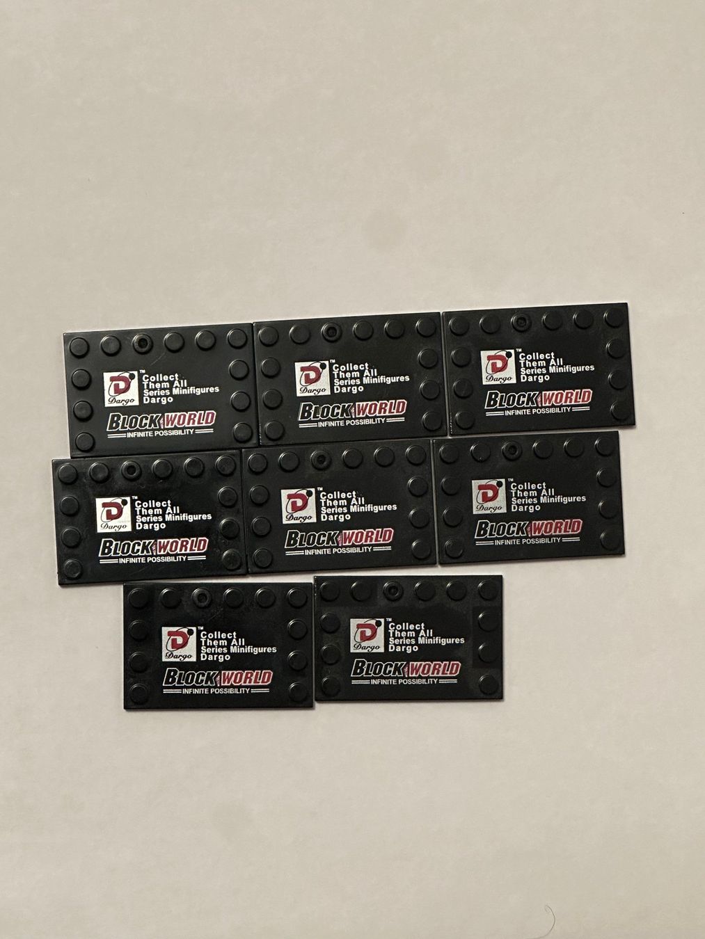 Kit di costruzioni: 19x schwarze Block World / Dargo Minifiguren Baseplates – Usato da Meierskappel venduto da mar_cw5 3