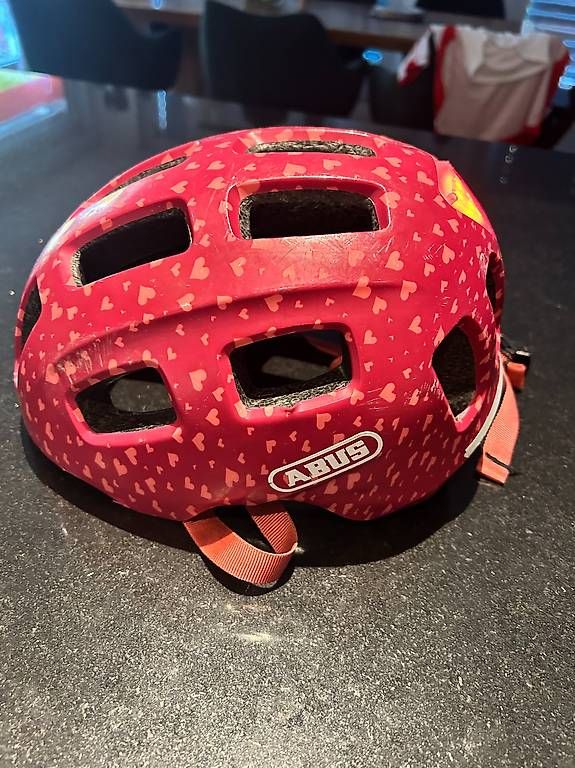 Caschi: Kinder Velohelm  Abus – Usato da Embrach venduto da zklub 1