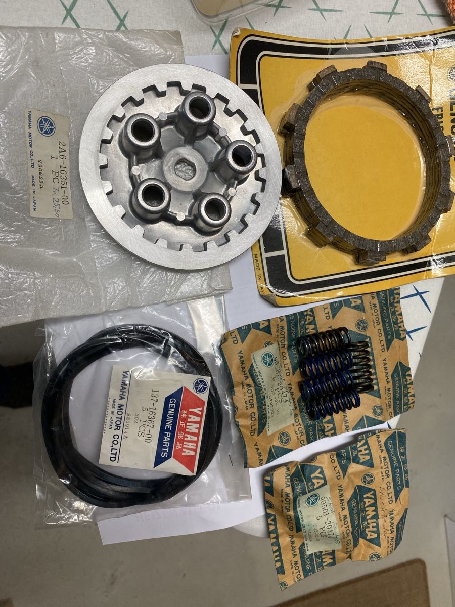 Yamaha Tutti i ricambio per moto: Yamaha Kupplungsteile Set, Oldtimer, neu – Nuovo e nell'imballaggio originale da Birmenstorf AG venduto da monza2011 7