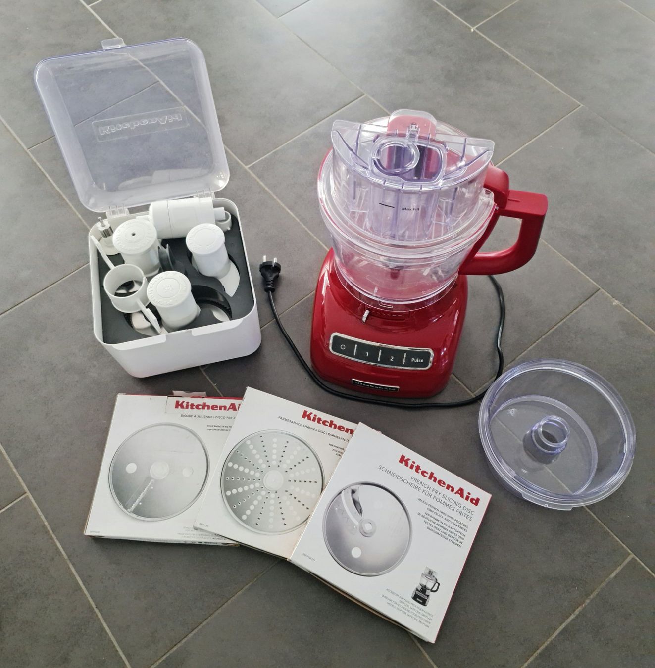 Kitchenaid Küchengeräte: Kitchen Aid Food Prozessor im Set – Gebraucht aus Basadingen von Sharon04