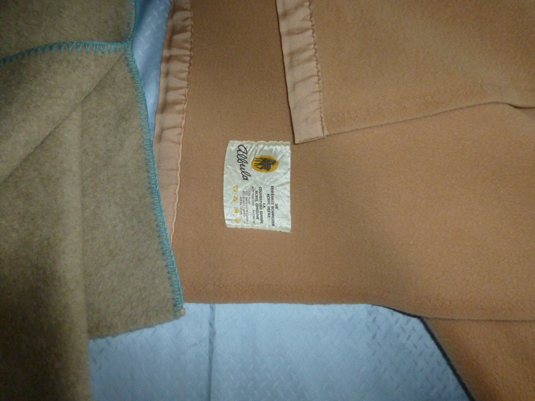 Coperte: zwei Wolldecken – Usato da Würenlingen venduto da drago56 1