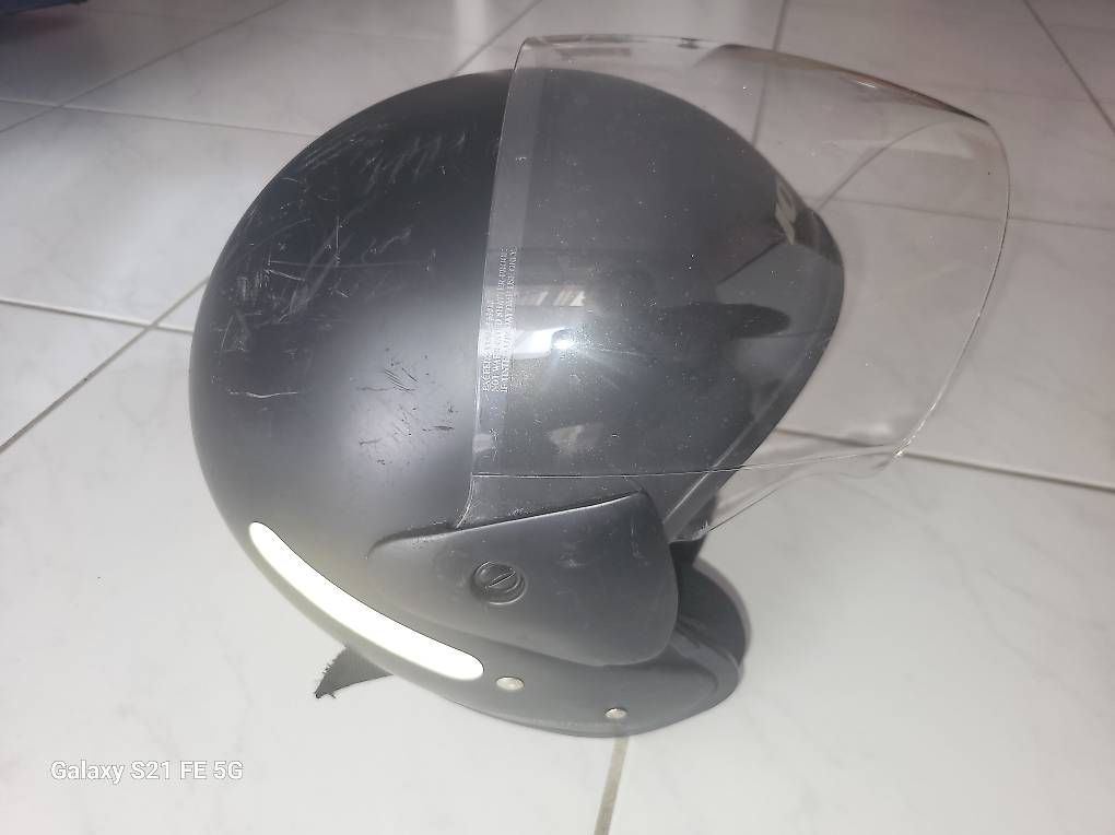 Caschi & visiere: Casco per moto/scooter – Usato da Roveredo GR venduto da drifter88