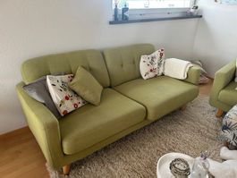 Schönes Sofa in Olivgrün - Lindengrün