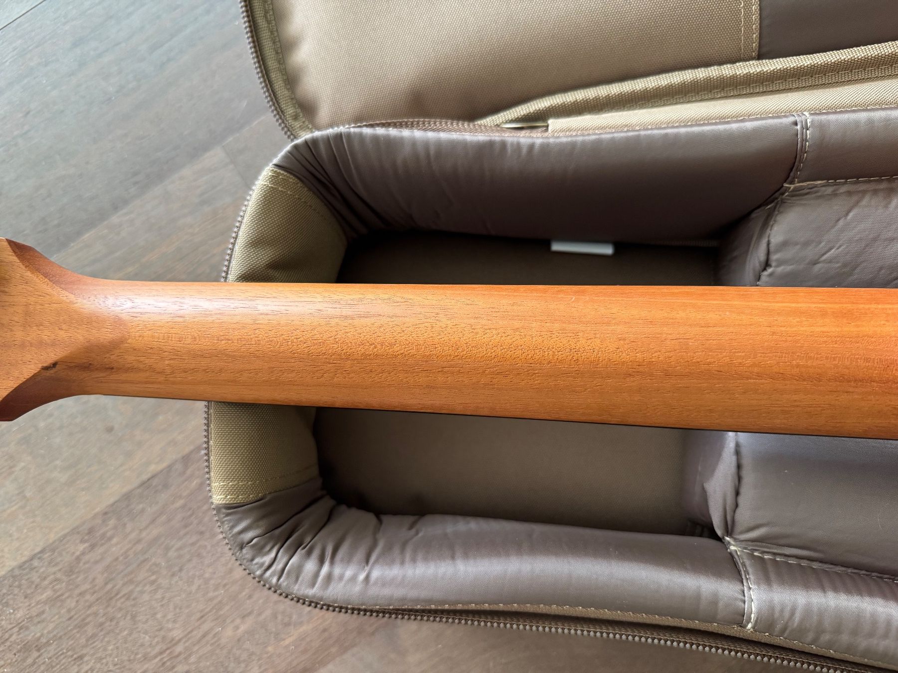 Taylor Strumenti musicali: Taylor GS Mini Mahogany Westerngitarre – Usato da Richterswil venduto da velvetglove_rhcp 6