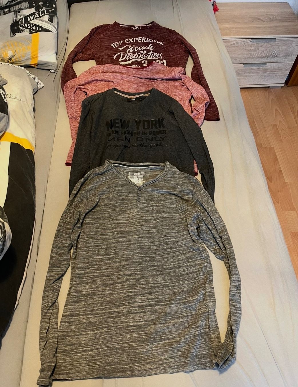 Pullover & Sweatshirts: Pullhover – Neu (gemäss Beschreibung) aus Bure von flo_g9nx