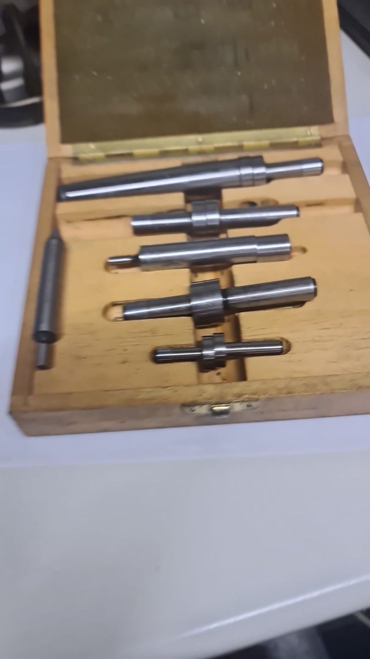 Tous les outils: Zentrofix – D'occasion à Egerkingen par ogi3131 3