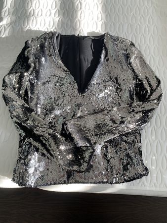 Bershka Special Edition, size L, good contion